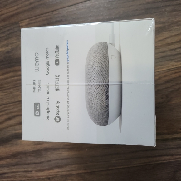 Google Home Mini (Chalk) Unopened - Picture 5 of 5